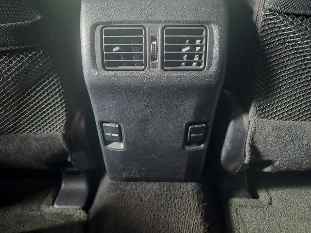 Used 2018 Toyota 4Runner SR5 AWD/4WD image 32