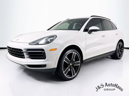 Used 2021 Porsche Cayenne S image 3