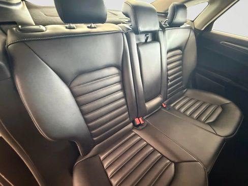 Used 2020 Ford Fusion SEL FWD image 18