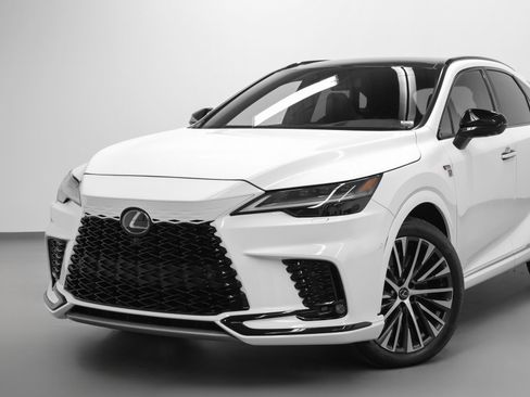 Used 2023 Lexus RX 500h F Sport image 7