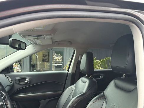 Used 2019 Jeep Compass Limited w/ Safety & Security Group AWD/4WD image 15