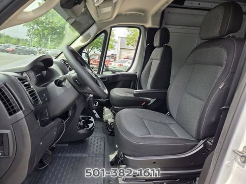 Used 2024 RAM ProMaster 3500 w/ Convenience Group FWD image 9