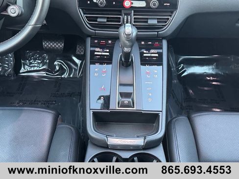 Used 2024 Porsche Macan Turbo image 14