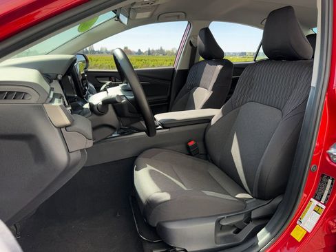 Certified 2025 Toyota Camry LE FWD image 9