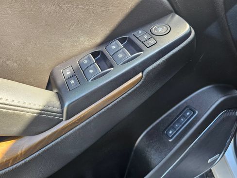 Used 2019 GMC Yukon Denali AWD/4WD image 13