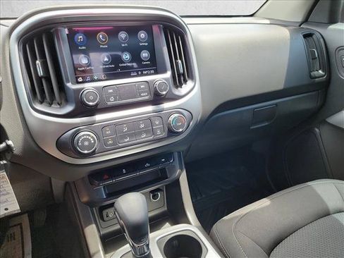Used 2022 Chevrolet Colorado LT w/ LT Convenience Package RWD image 21