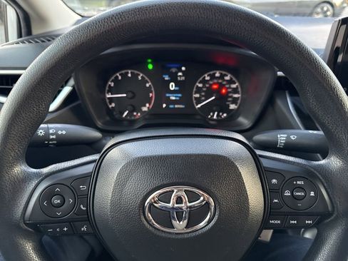 Used 2023 Toyota Corolla LE image 24