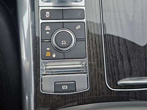 Used 2020 Land Rover Range Rover Sport HSE image 20