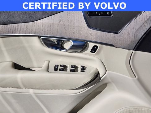Used 2025 Volvo XC90 B6 Core w/ Protection Package Premier image 10