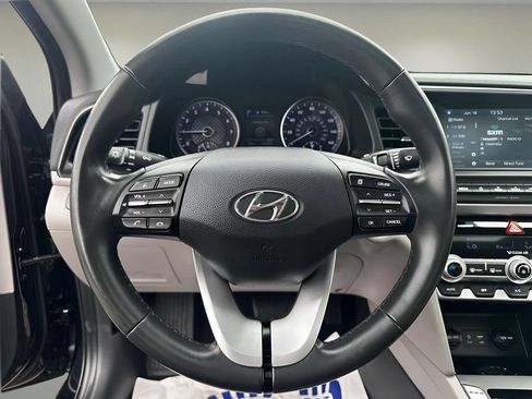 Used 2020 Hyundai Elantra Value Edition FWD image 18
