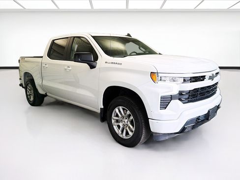 Used 2025 Chevrolet Silverado 1500 RST AWD/4WD image 3