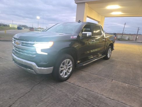 Used 2023 Chevrolet Silverado 1500 LTZ w/ LTZ Convenience Package II image 3