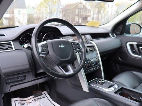 Used 2019 Land Rover Discovery Sport HSE image 10