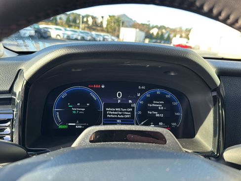 Used 2025 Toyota Camry XLE image 20