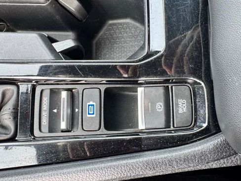 Used 2024 Honda Accord Sport image 18
