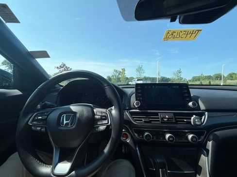 Used 2022 Honda Accord Sport image 41