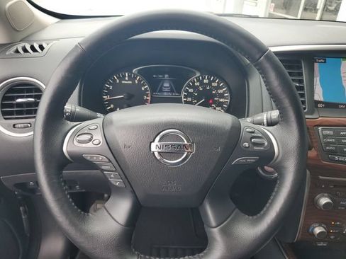Used 2018 Nissan Pathfinder Platinum w/ Cargo Package AWD/4WD image 22