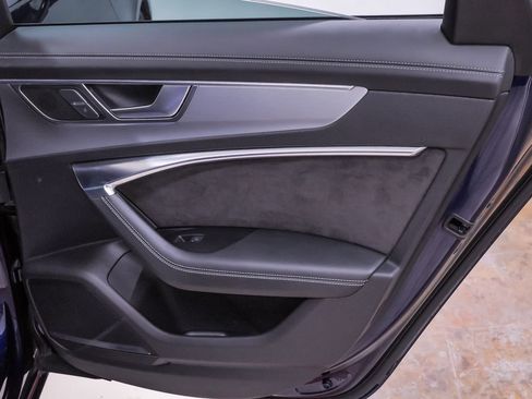 Used 2020 Audi S6 Prestige w/ Prestige Package image 35