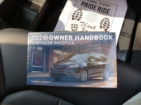 Used 2026 Chrysler Pacifica Select FWD image 60