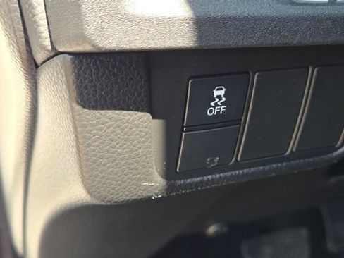 Used 2025 Honda CR-V Sport image 17