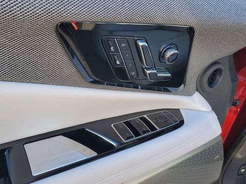 New 2026 Cadillac Optiq Sport 1 w/ LPO, Floor Liner Package image 25