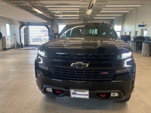 Used 2021 Chevrolet Silverado 1500 LT Trail Boss w/ Convenience Package II AWD/4WD image 2