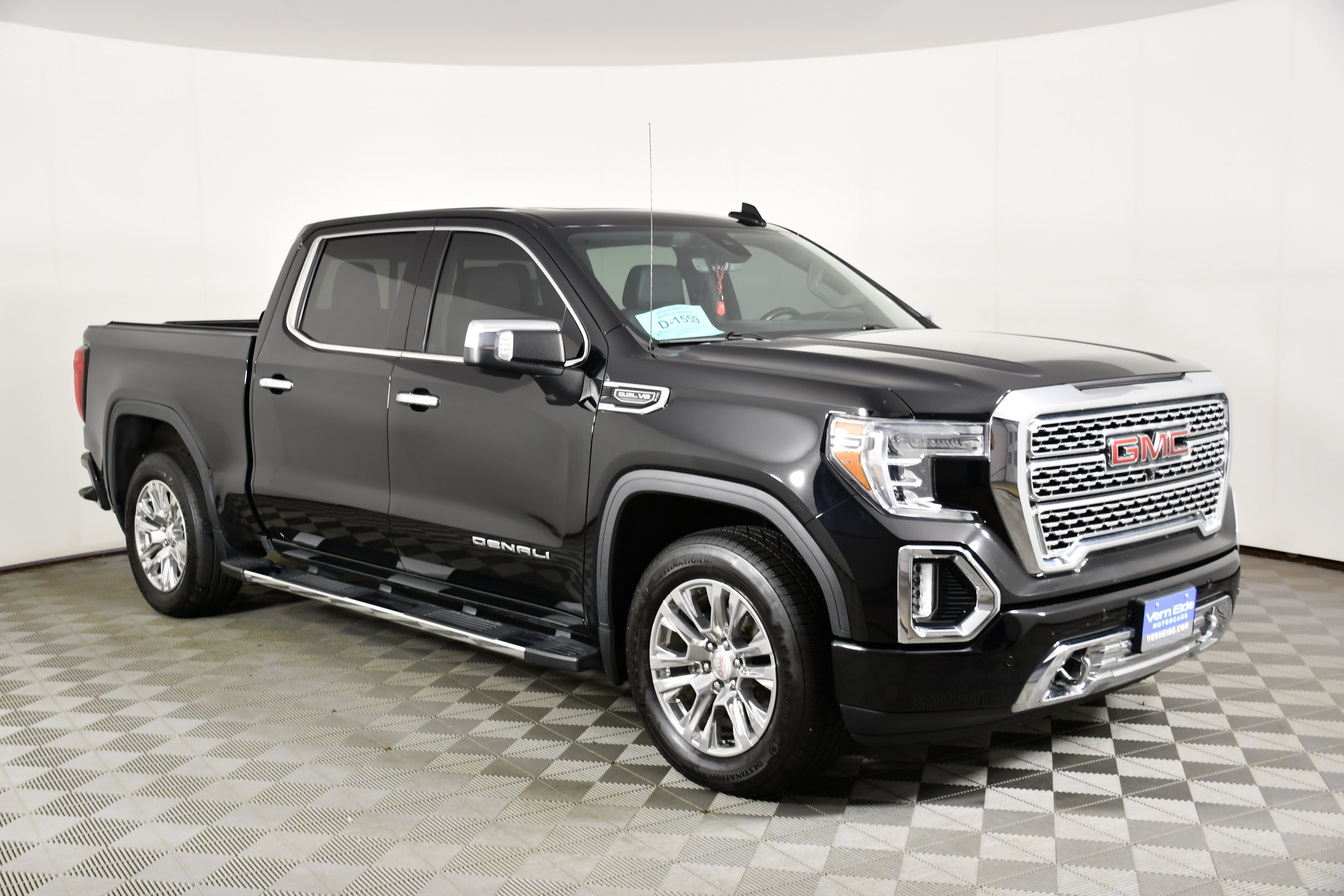 Used 2021 GMC Sierra 1500 Denali w/ Technology Package AWD/4WD image 4