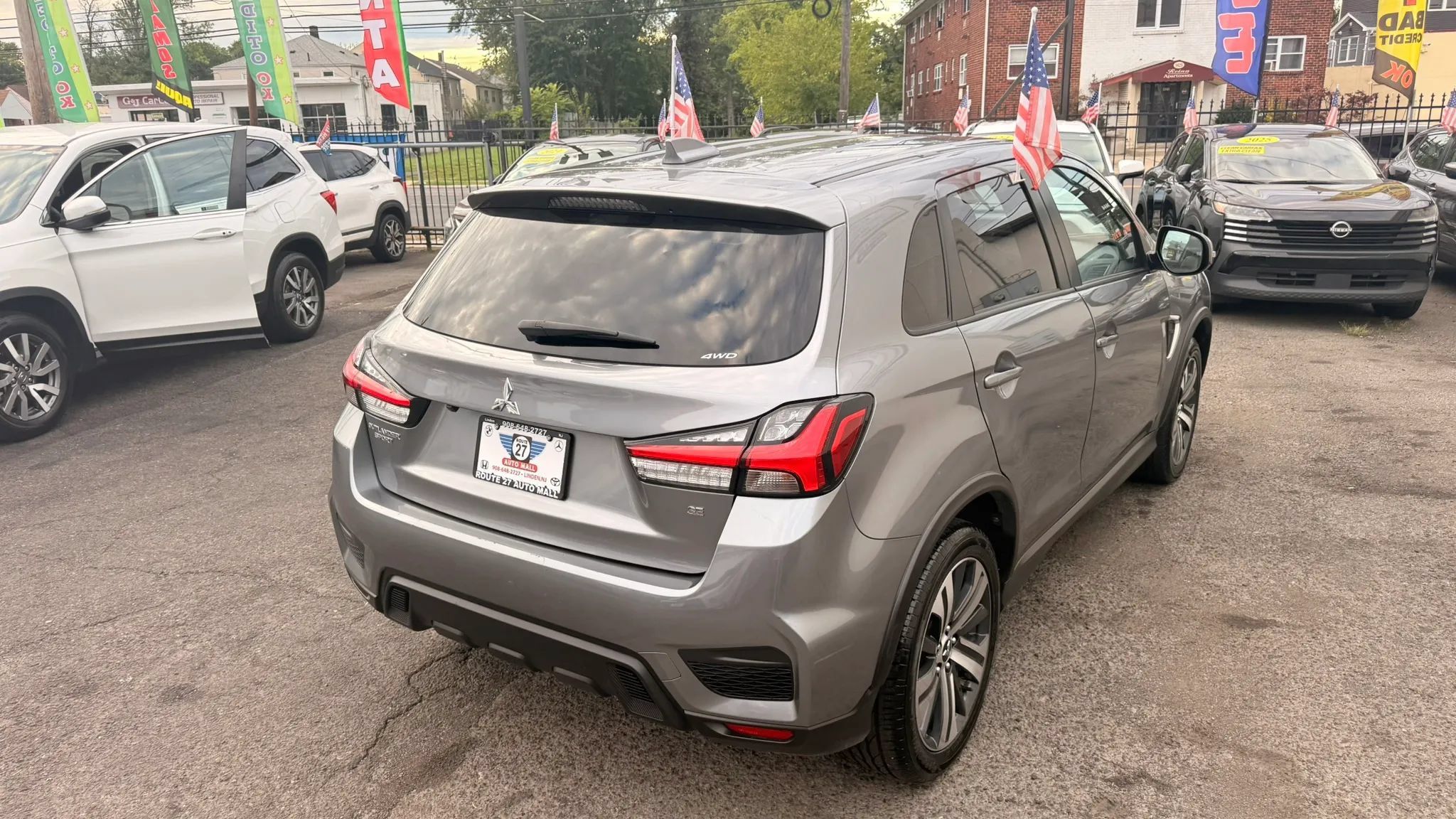 Used 2024 Mitsubishi Outlander Sport SE AWD/4WD image 7