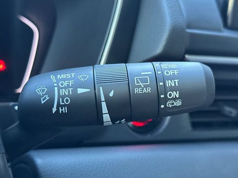 Used 2025 Honda Pilot EX-L image 32