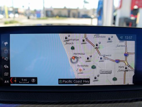 Used 2018 BMW M4 Convertible image 31