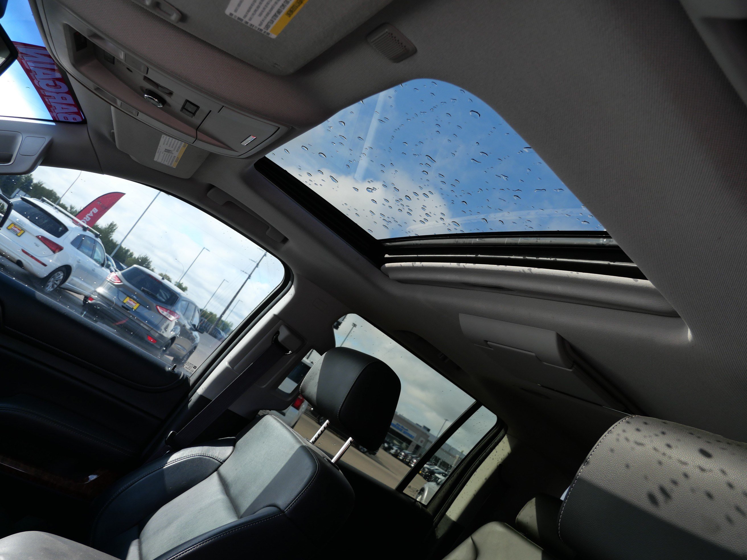 Used 2015 Chevrolet Suburban LTZ AWD/4WD image 24