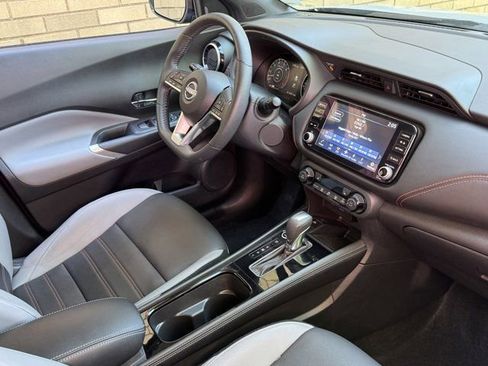 Used 2023 Nissan Kicks SR w/ SR Premium Package FWD image 7