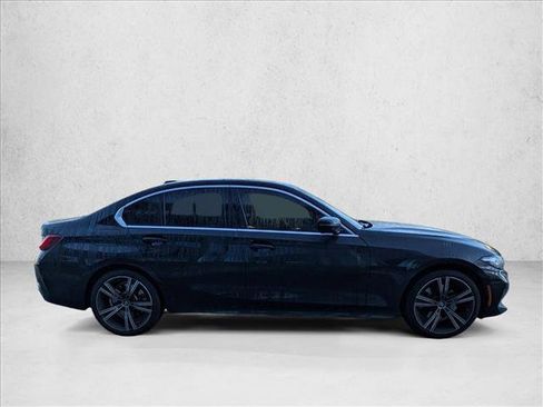 Used 2024 BMW 330i Sedan w/ Premium Package image 4