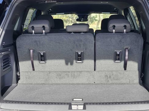 New 2025 GMC Acadia Elevation image 13