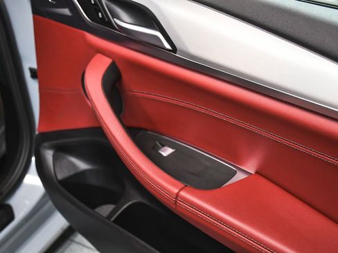 Used 2023 BMW X4 xDrive30i w/ M Sport Package image 16