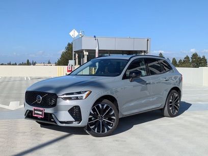New 2026 Volvo XC60 B5 Ultra w/ Climate Package