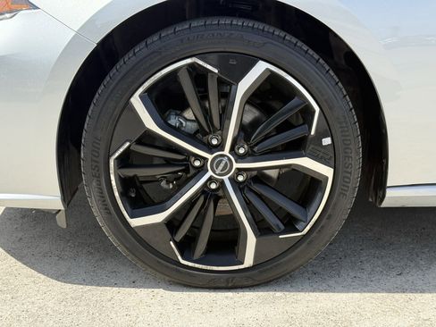 Used 2024 Nissan Altima 2.5 SR image 12