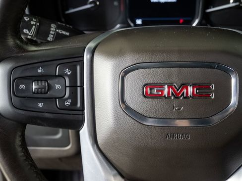 Used 2021 GMC Yukon SLT w/ SLT Luxury Package image 10