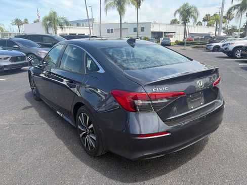 Used 2024 Honda Civic EX image 5