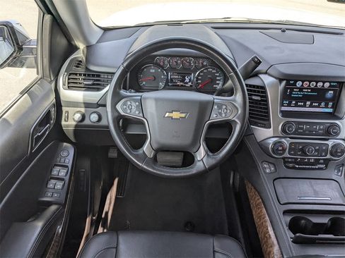 Used 2020 Chevrolet Suburban Premier image 16
