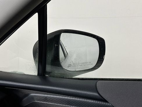 Used 2024 Subaru Crosstrek 2.0i Premium image 24