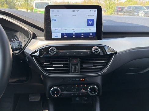 Used 2022 Ford Escape SEL AWD/4WD image 11