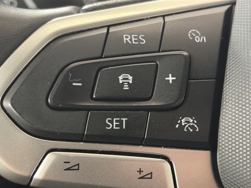 Used 2022 Volkswagen Taos S w/ IQ Drive S Package AWD/4WD image 17