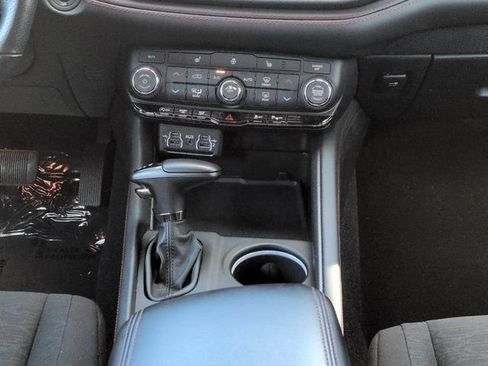 Used 2025 Dodge Durango GT AWD/4WD image 18