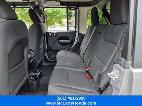 Used 2018 Jeep Wrangler Unlimited Sport S AWD/4WD image 13