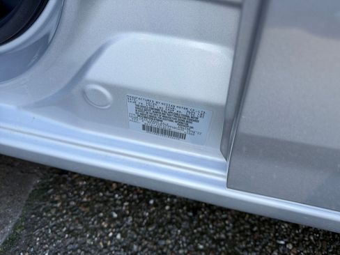 Used 2025 Nissan Versa SV image 29