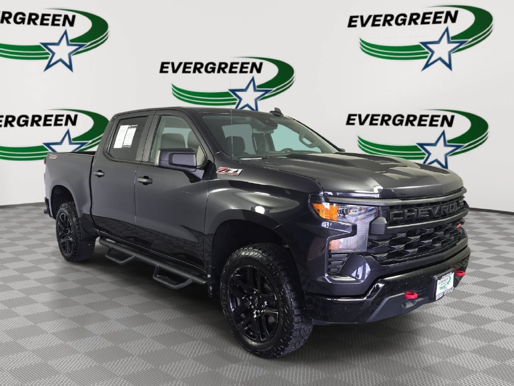 Used 2023 Chevrolet Silverado 1500 Custom Trail Boss AWD/4WD image 3