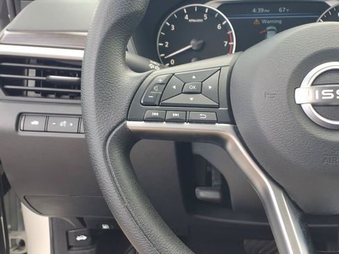 Used 2023 Nissan Altima 2.5 SV AWD/4WD image 17