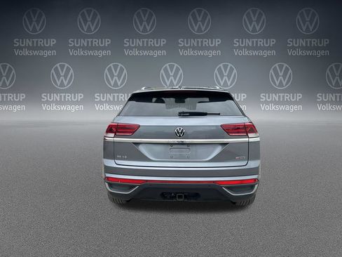 Used 2022 Volkswagen Atlas Cross Sport SE AWD/4WD image 34