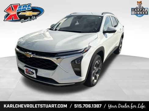 Used 2024 Chevrolet Trax LT w/ Driver Confidence Package FWD image 1
